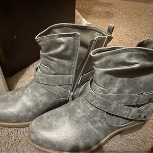 NWOT Torrid’s boots sz 12